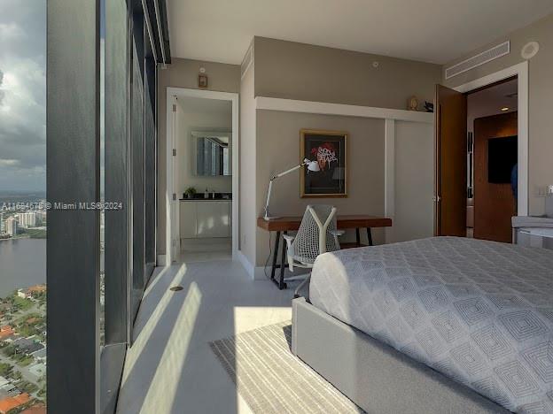 18555 COLLINS AVENUE COND - Residential Lease