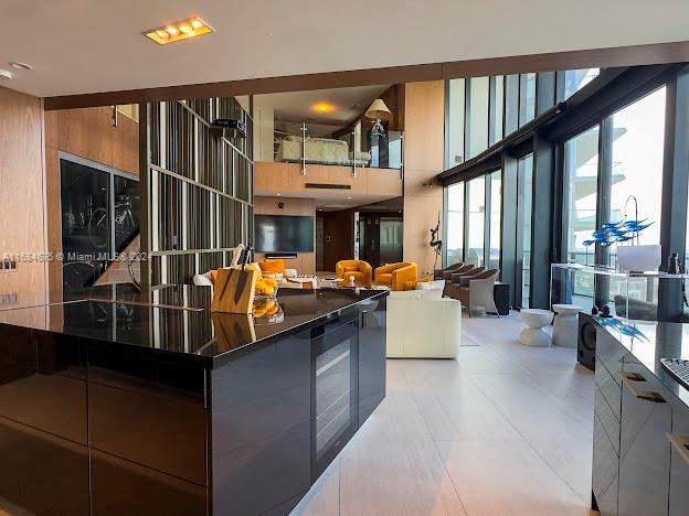 18555 COLLINS AVENUE COND - Residential Lease