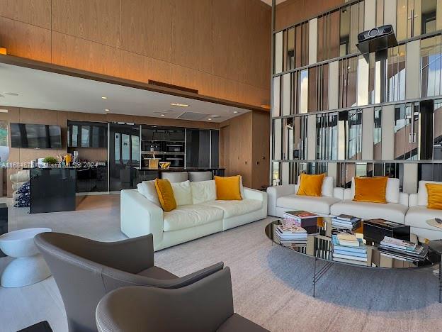 18555 COLLINS AVENUE COND - Residential Lease