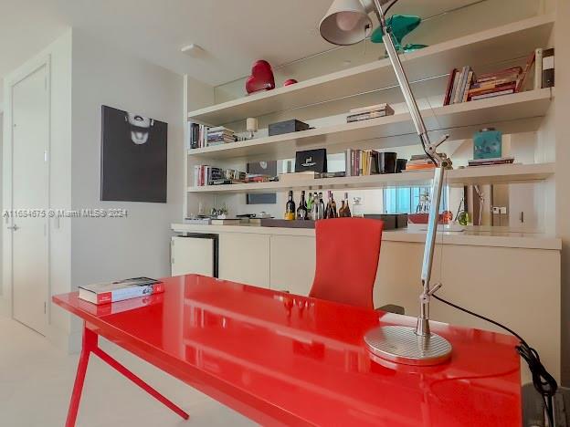 18555 COLLINS AVENUE COND - Residential Lease