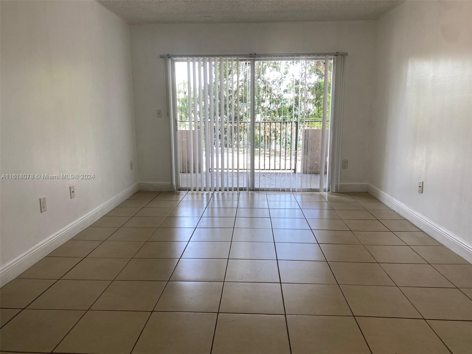 KENDALL LAKE TOWERS CONDO - Residential Lease