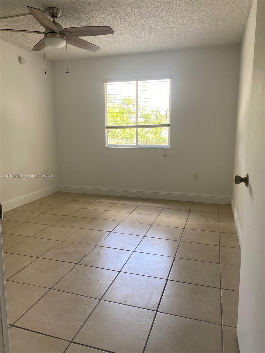 KENDALL LAKE TOWERS CONDO - Residential Lease