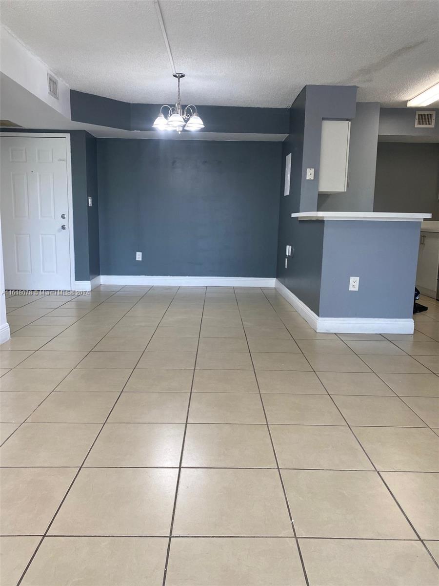 KENDALL LAKE TOWERS CONDO - Residential Lease