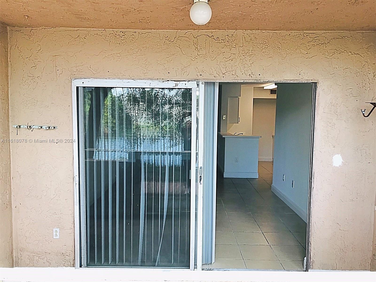 KENDALL LAKE TOWERS CONDO - Residential Lease