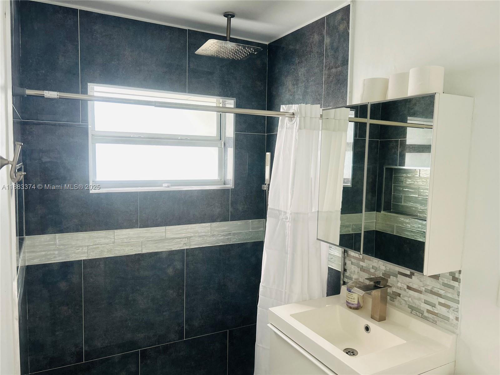 NORTH MARGATE 1ST ADD - Residential Lease