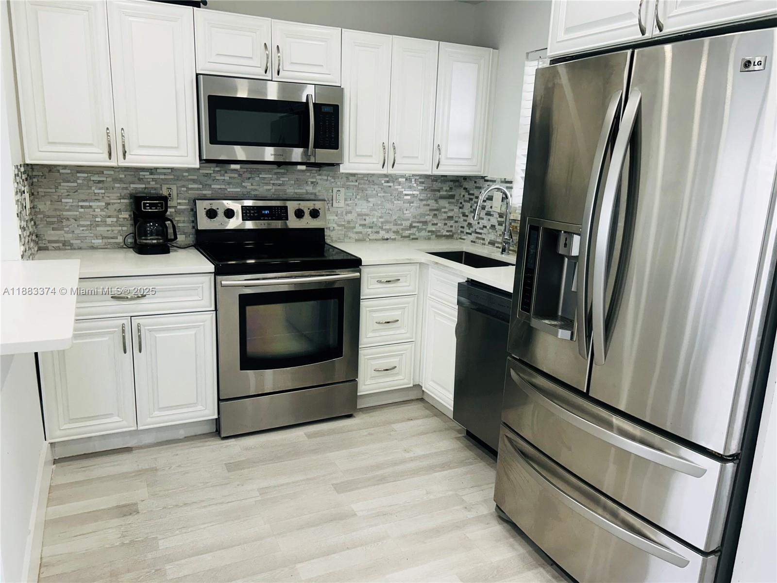 NORTH MARGATE 1ST ADD - Residential Lease
