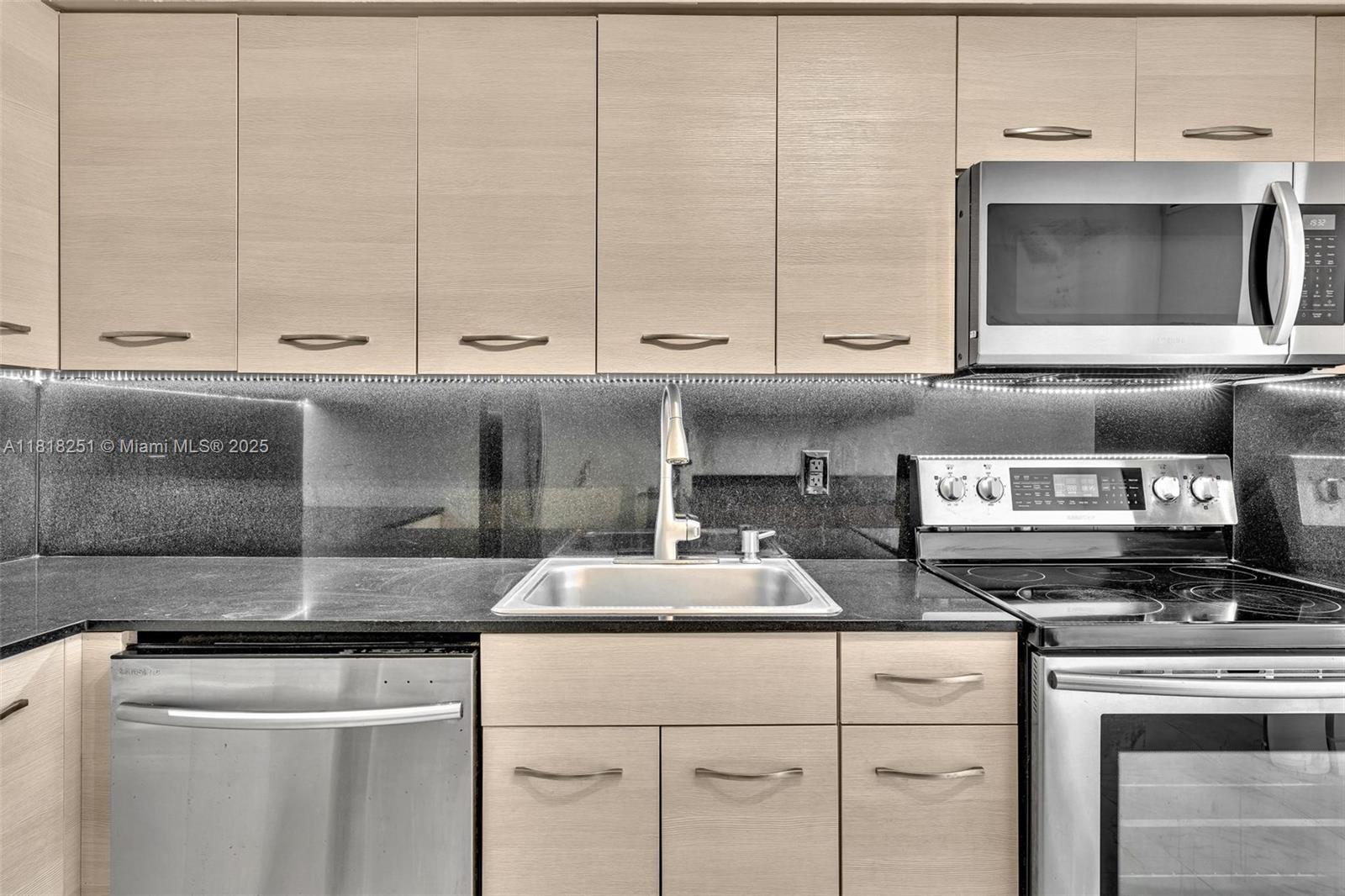 AQUASOL CONDO - Residential