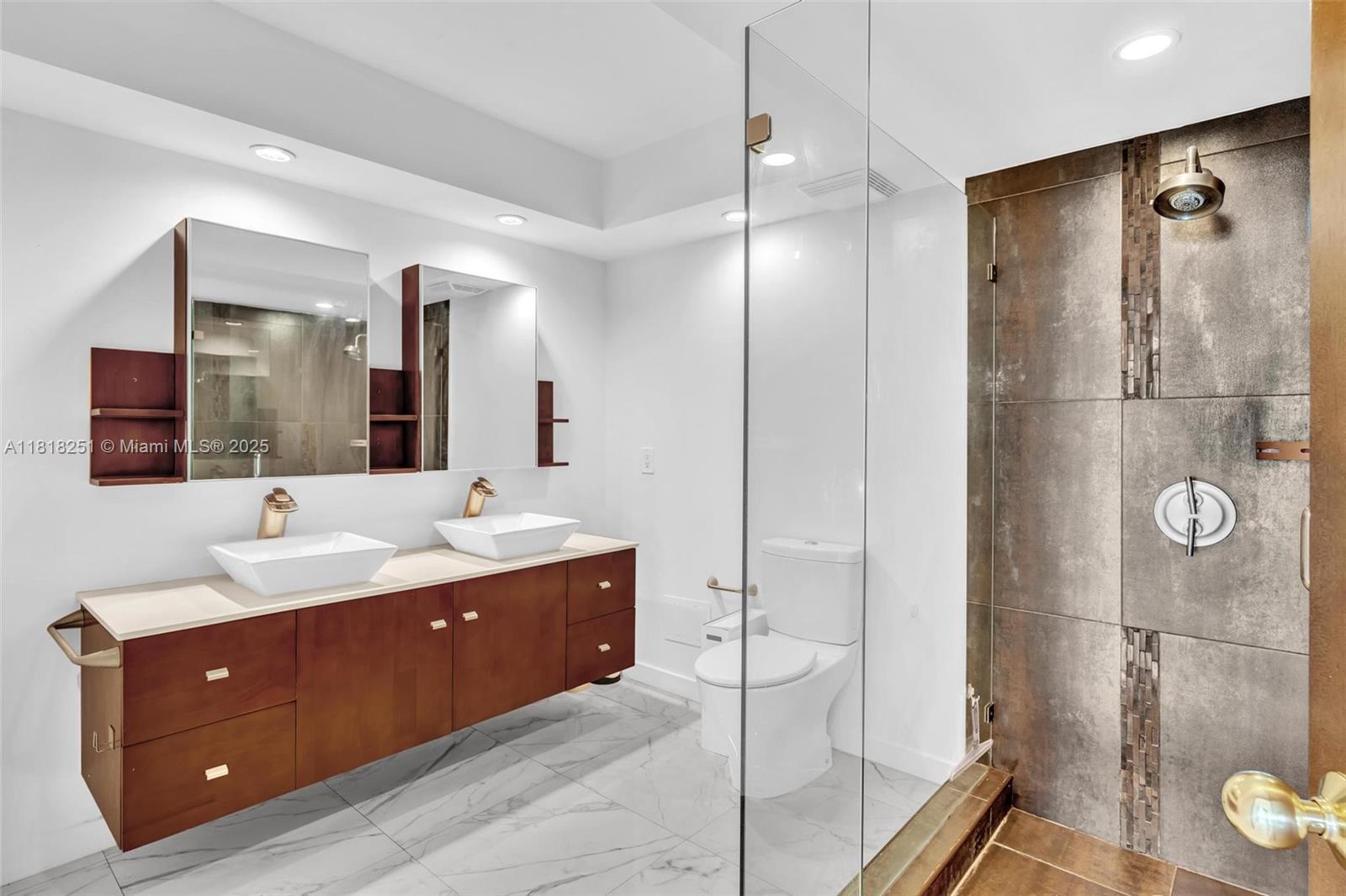 AQUASOL CONDO - Residential