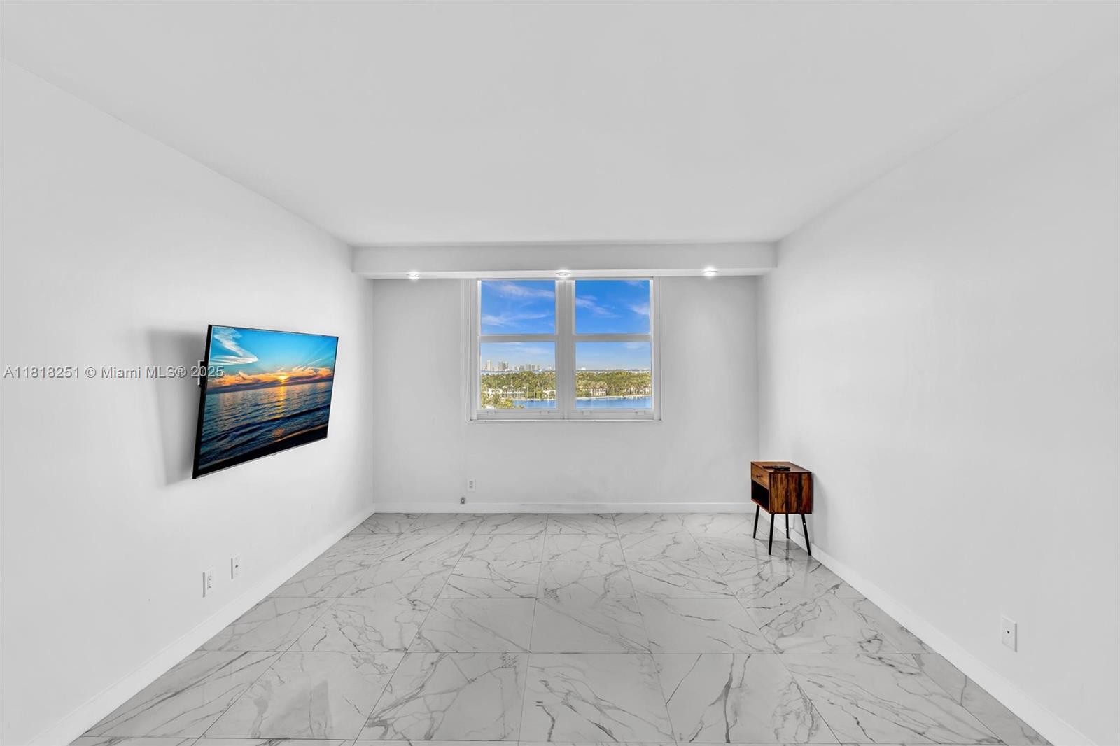 AQUASOL CONDO - Residential