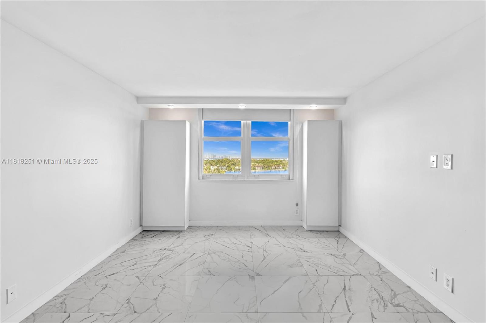 AQUASOL CONDO - Residential
