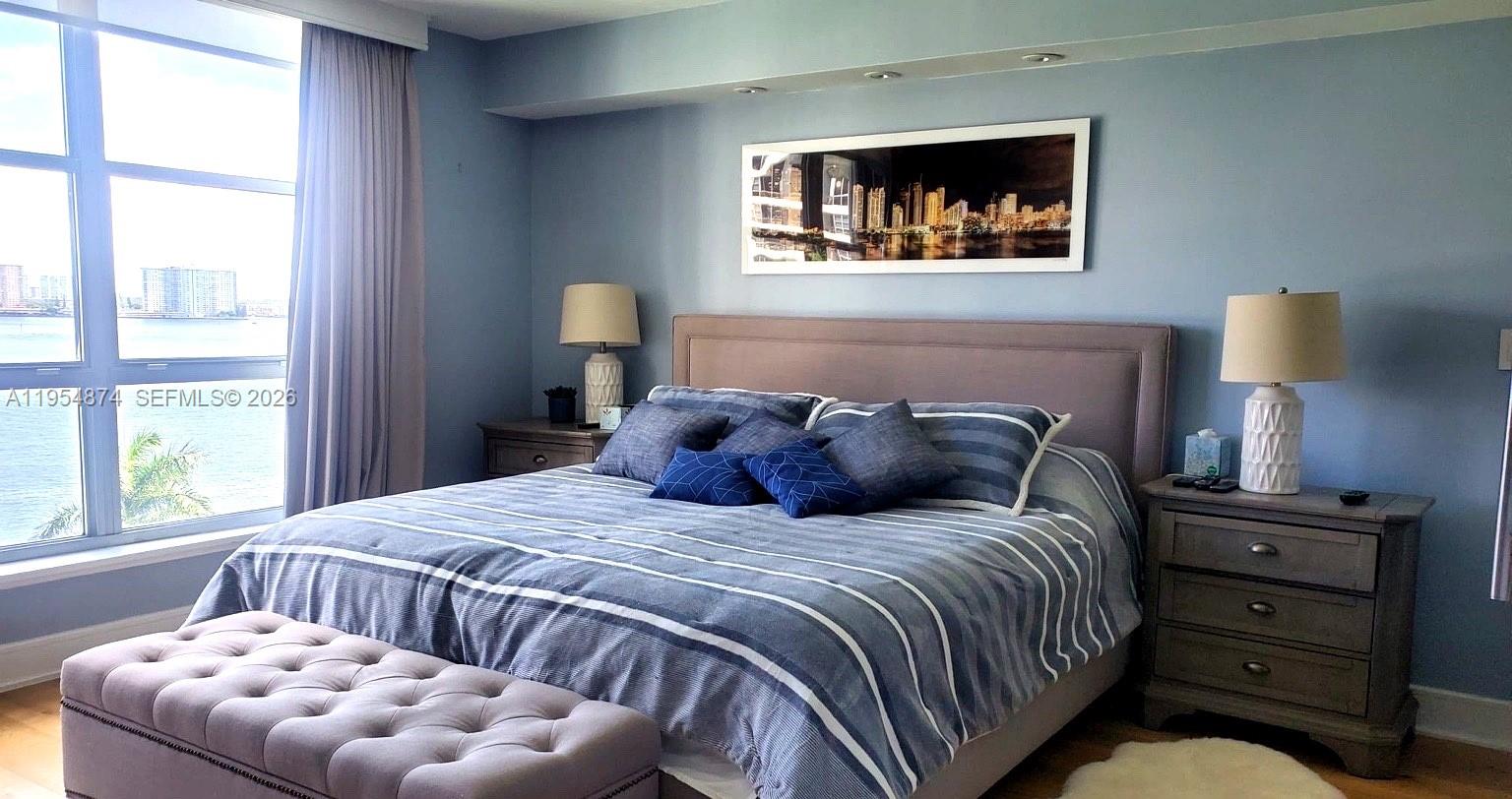 MYSTIC POINTE CONDO NO ON - Residential