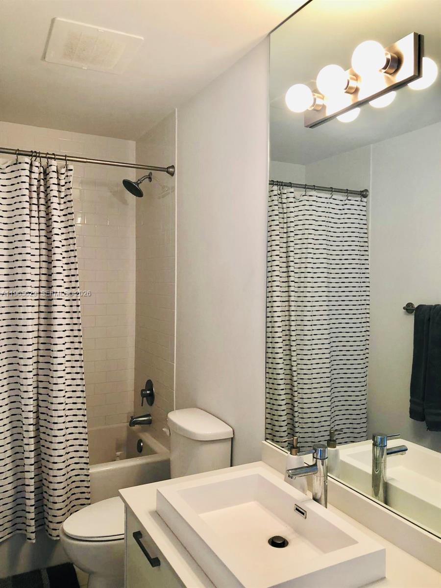 CENTRO CONDO - Residential