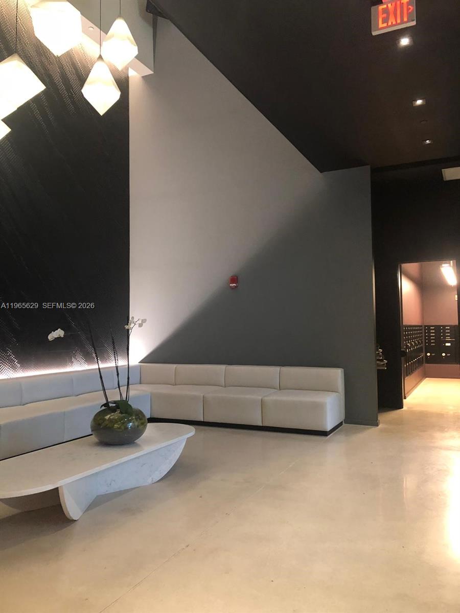 CENTRO CONDO - Residential