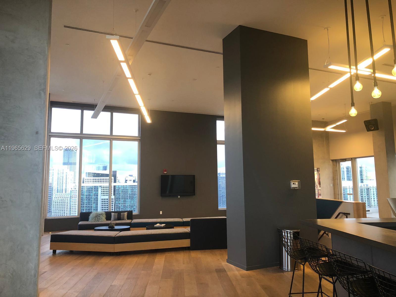 CENTRO CONDO - Residential