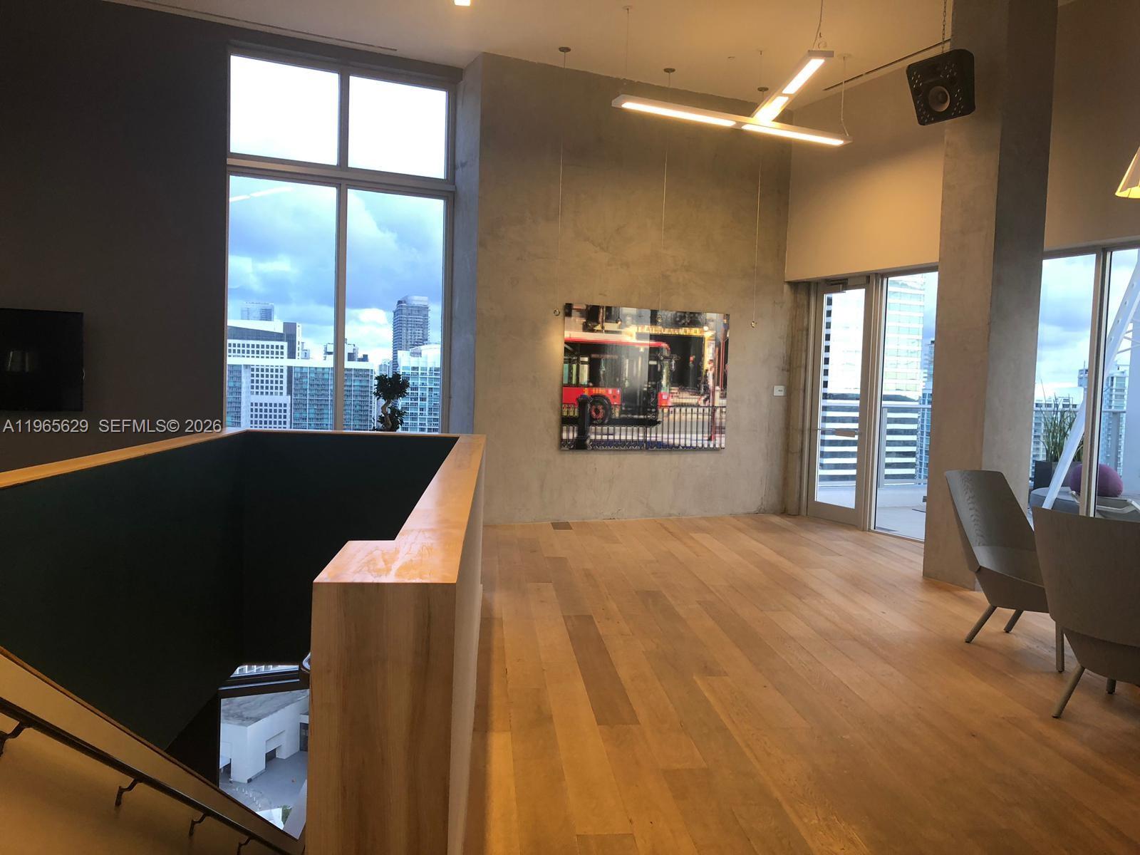 CENTRO CONDO - Residential