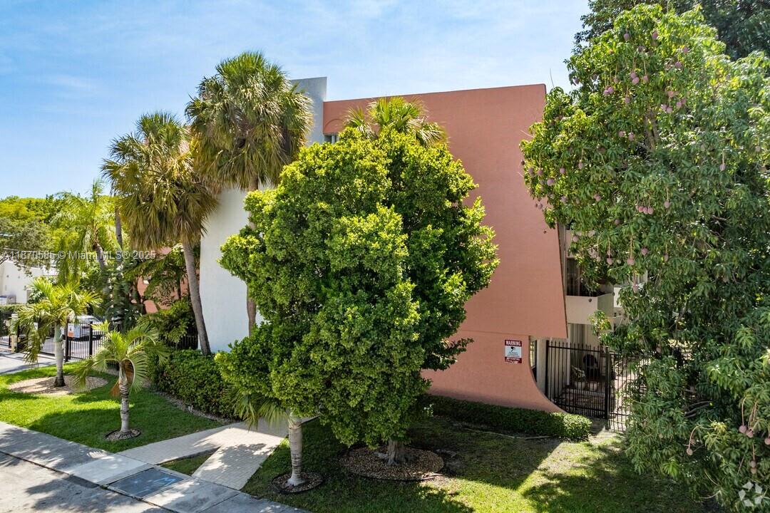 CORAL WAY GARDENS CONDO - Residential Lease