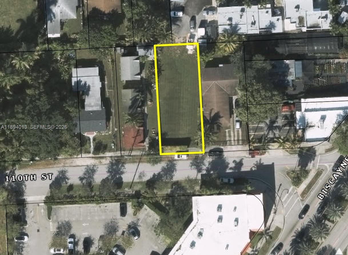 BISCAYNE SHORES - Residential