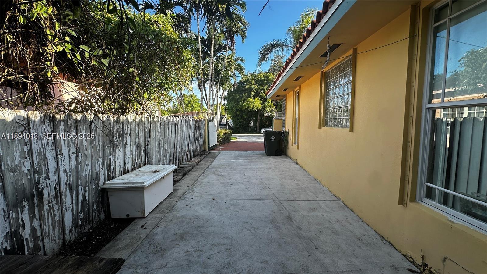 CAMNER MANOR-2ND ADDN - Residential