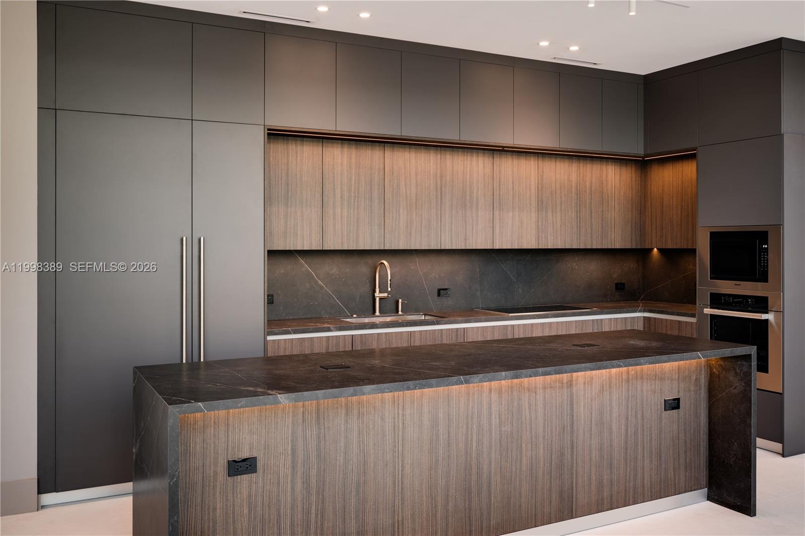 TROPICAL ISLE HOMES SUB - Residential