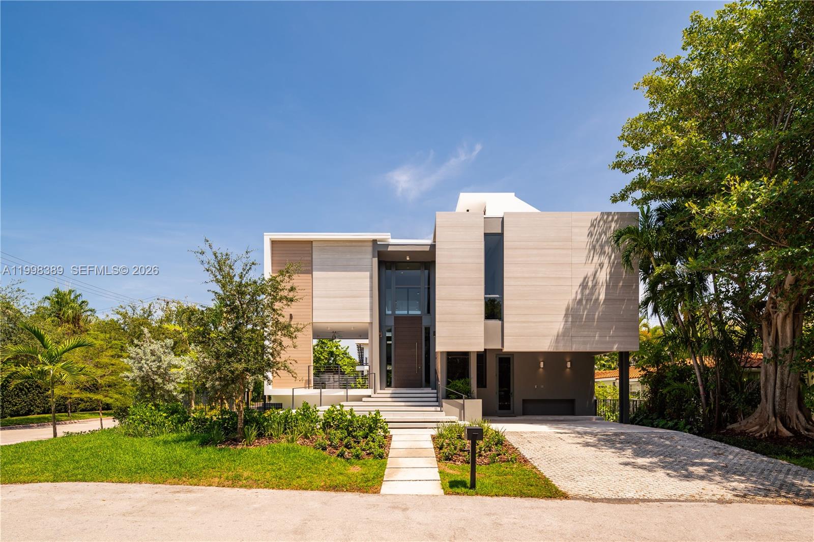 TROPICAL ISLE HOMES SUB - Residential