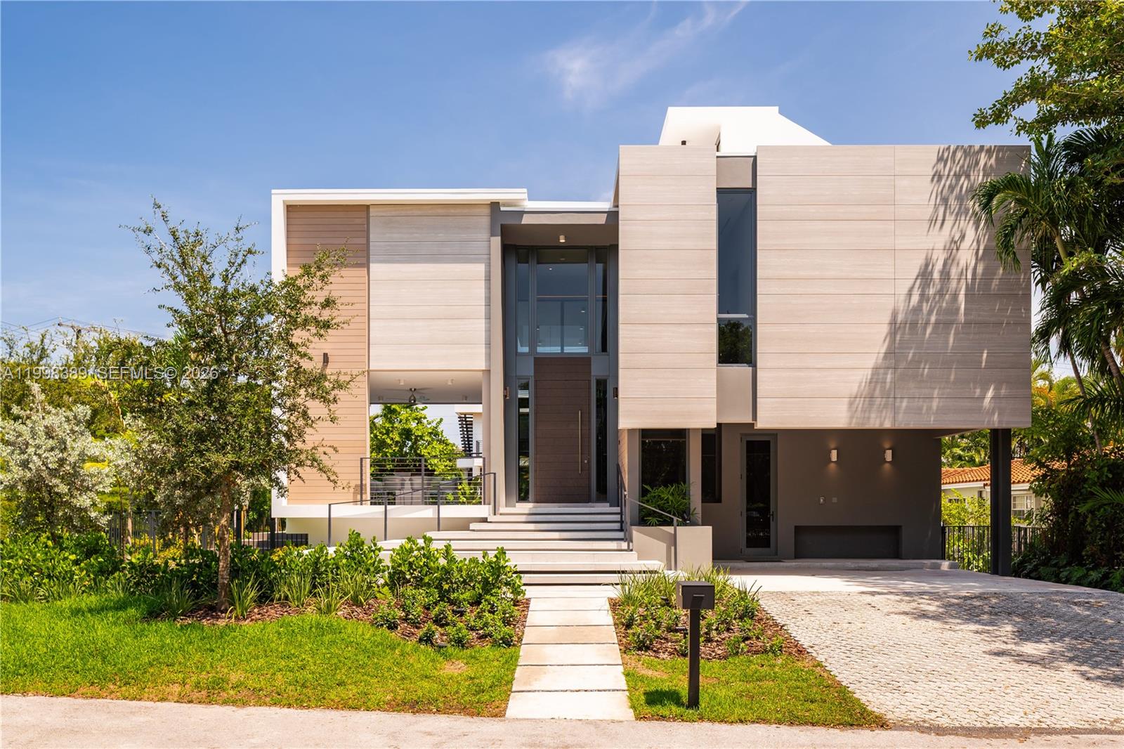 TROPICAL ISLE HOMES SUB - Residential