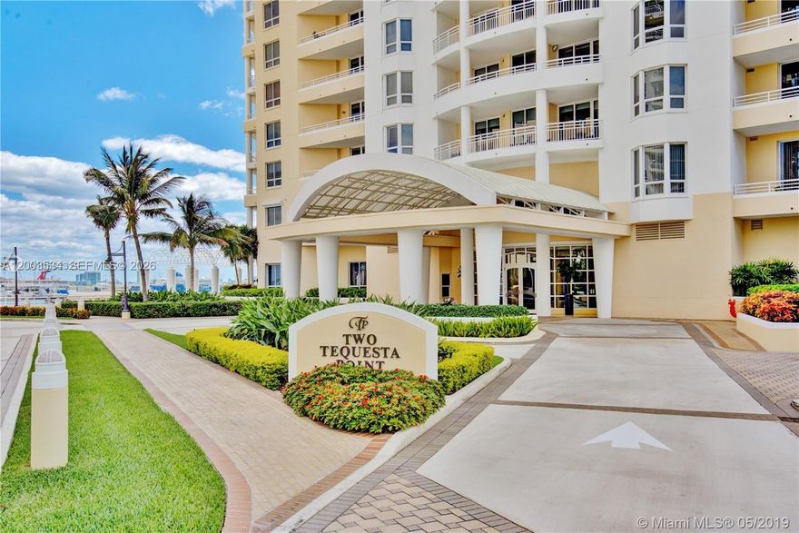 Location, location, location!!  Amazing water views from this bright & airy and very spacious 2 bedrooms 2.5 bathrooms in most prestigious Two Tequesta. This unit offers a foyer, dining area, breakfast nook & large balcony with stunning bay & city views. Both bedrooms are private spacious suites. Brickell Key offers parks, restaurants, a market & boardwalk just steps from your door. Across the bridge, Brickell brings world-class dining, shopping, workout studios & more. Two Tequesta is a well-managed building with amenities including bayside pool, gym, tennis, racquetball, valet & 24/7 security - delivering exceptional value & lifestyle. Free Valet parking for guests and Concierge services. A must see!!