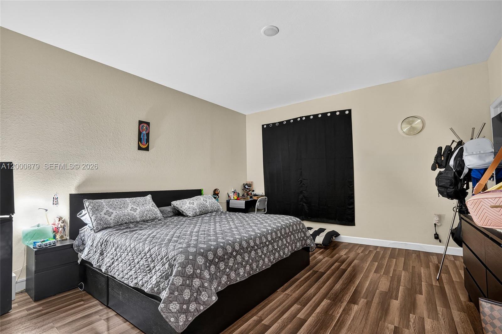 KENDALL COMMONS TOWNHOMES - Residential Lease