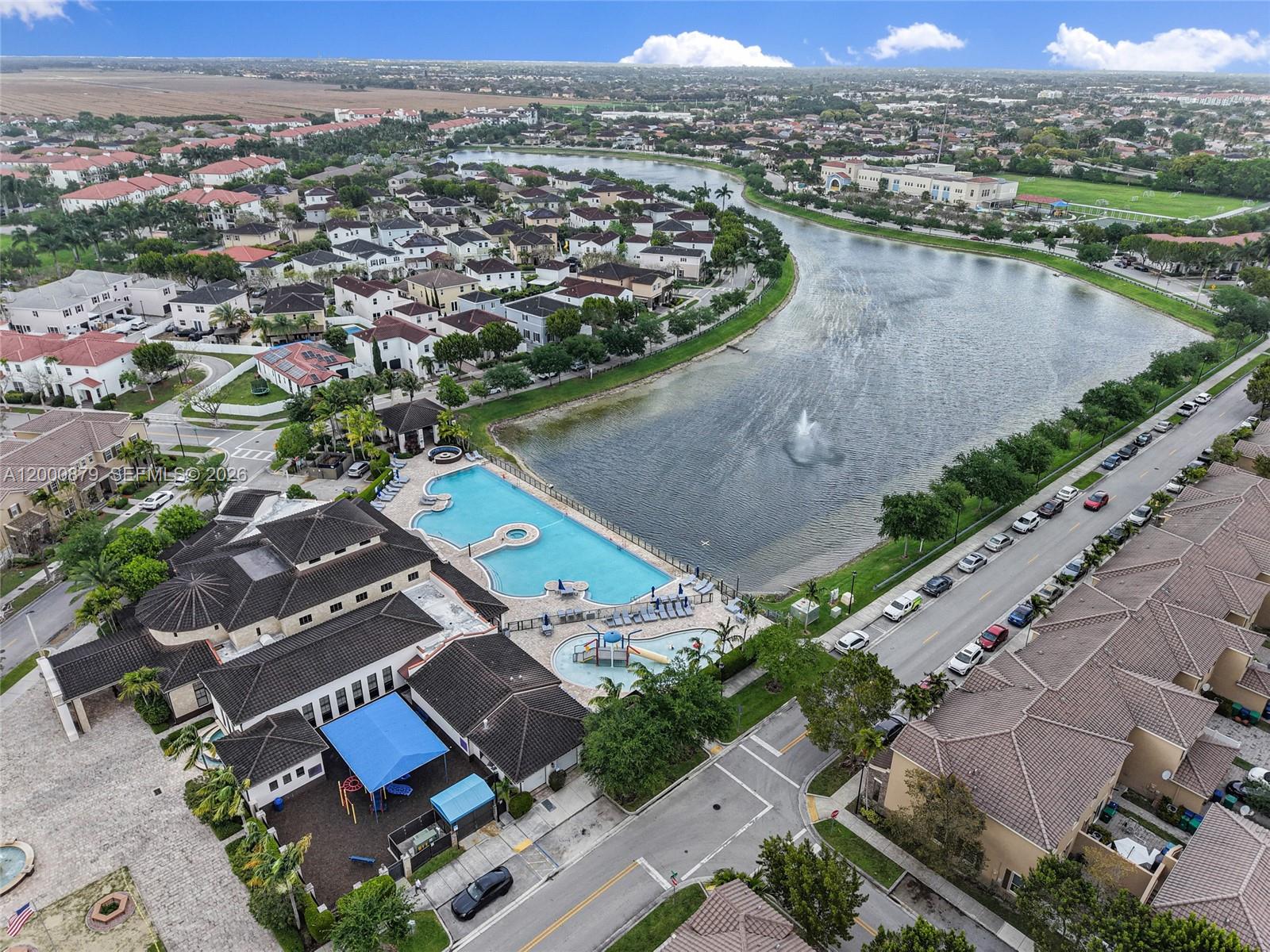 KENDALL COMMONS TOWNHOMES - Residential Lease