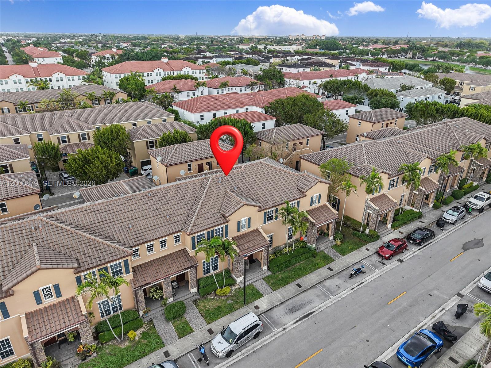 KENDALL COMMONS TOWNHOMES - Residential Lease