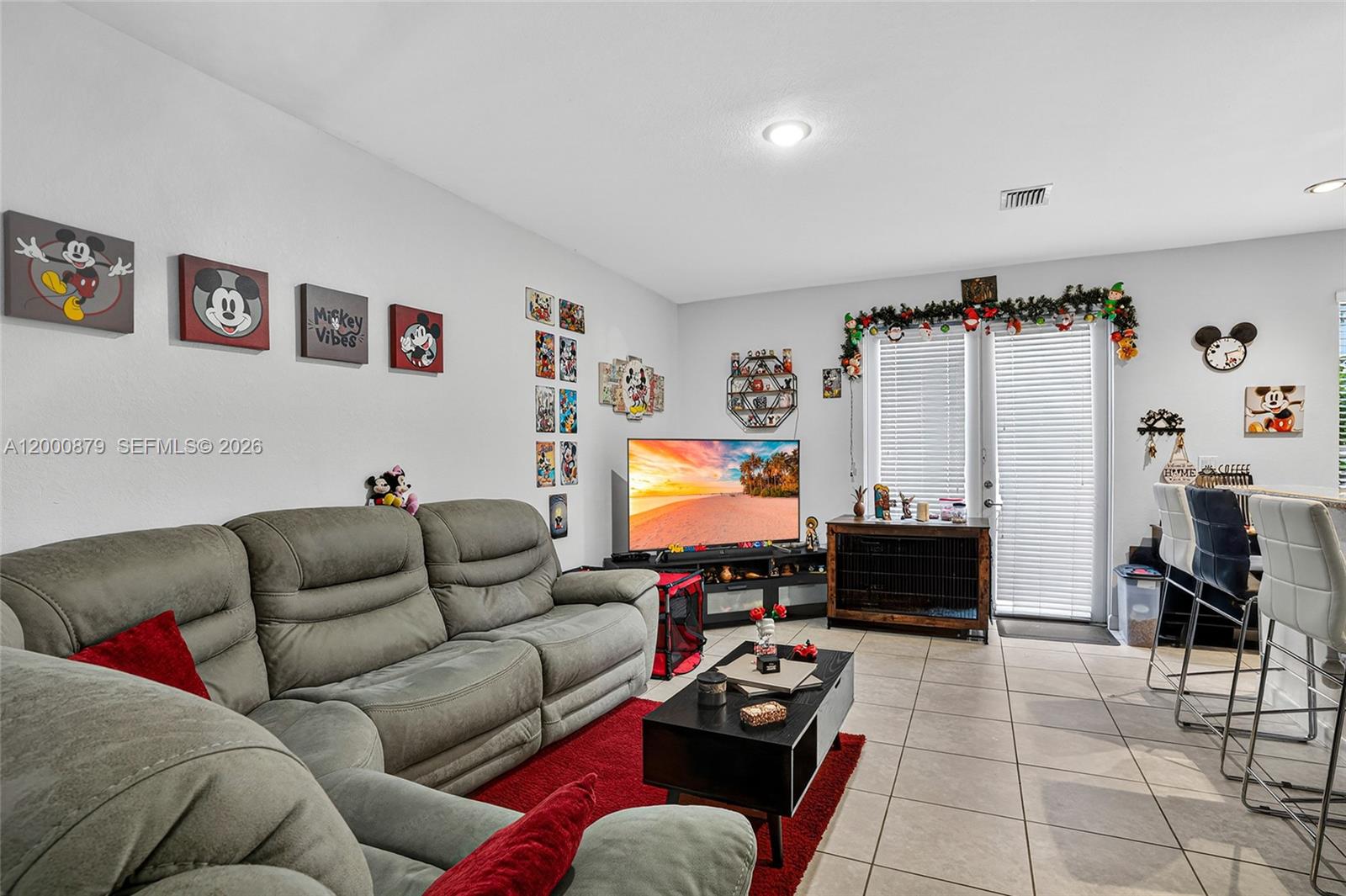 KENDALL COMMONS TOWNHOMES - Residential Lease