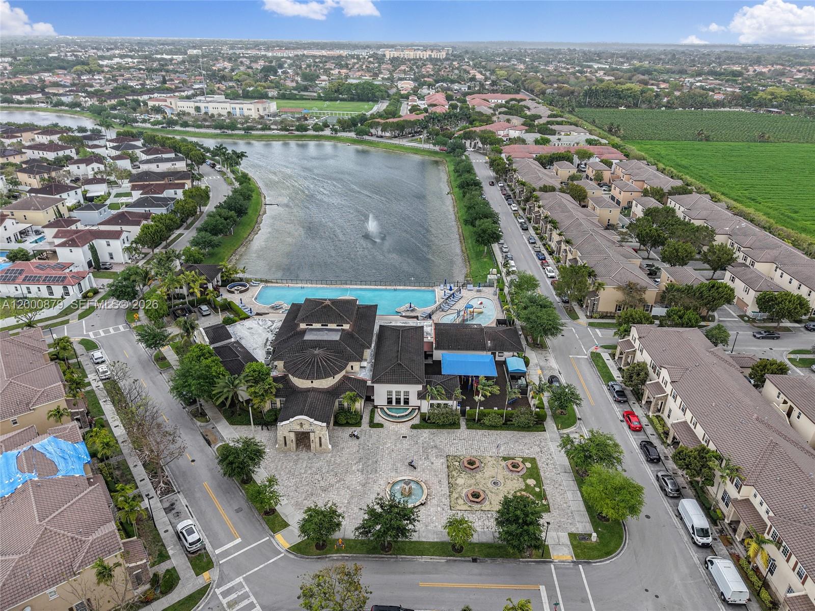 KENDALL COMMONS TOWNHOMES - Residential Lease