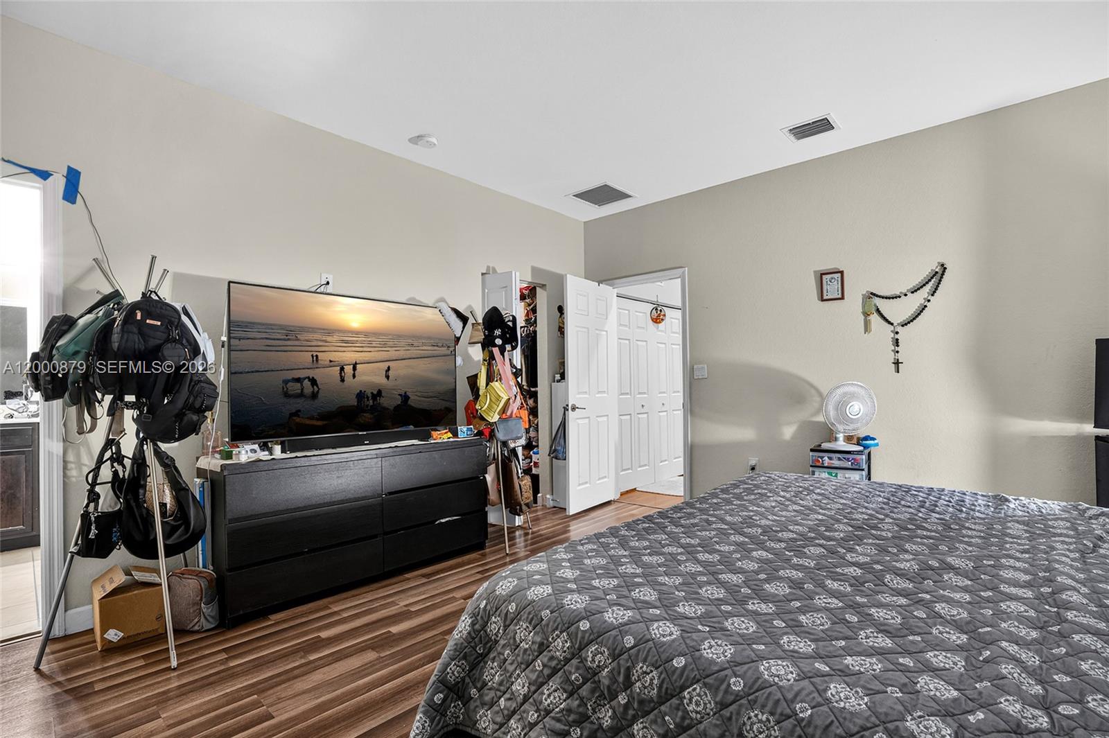 KENDALL COMMONS TOWNHOMES - Residential Lease