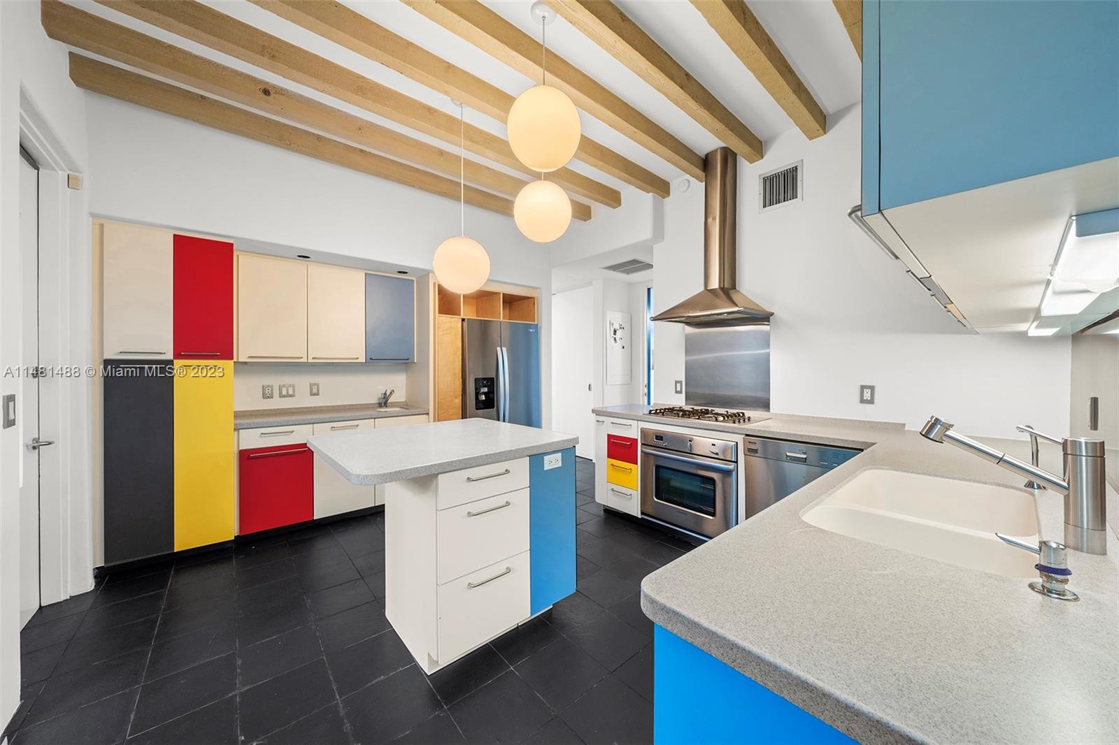 LEAFY WAY - Residential