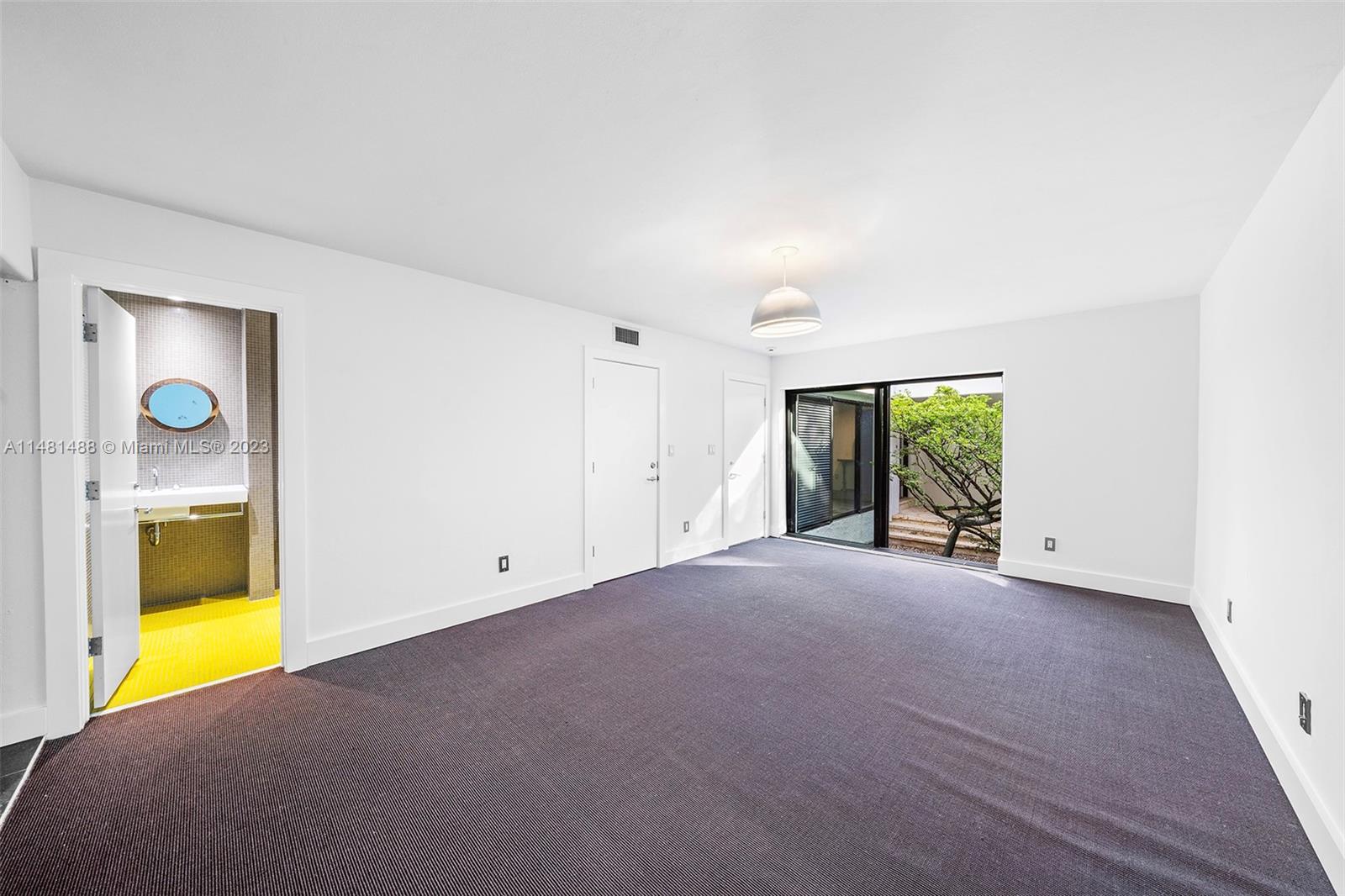 LEAFY WAY - Residential