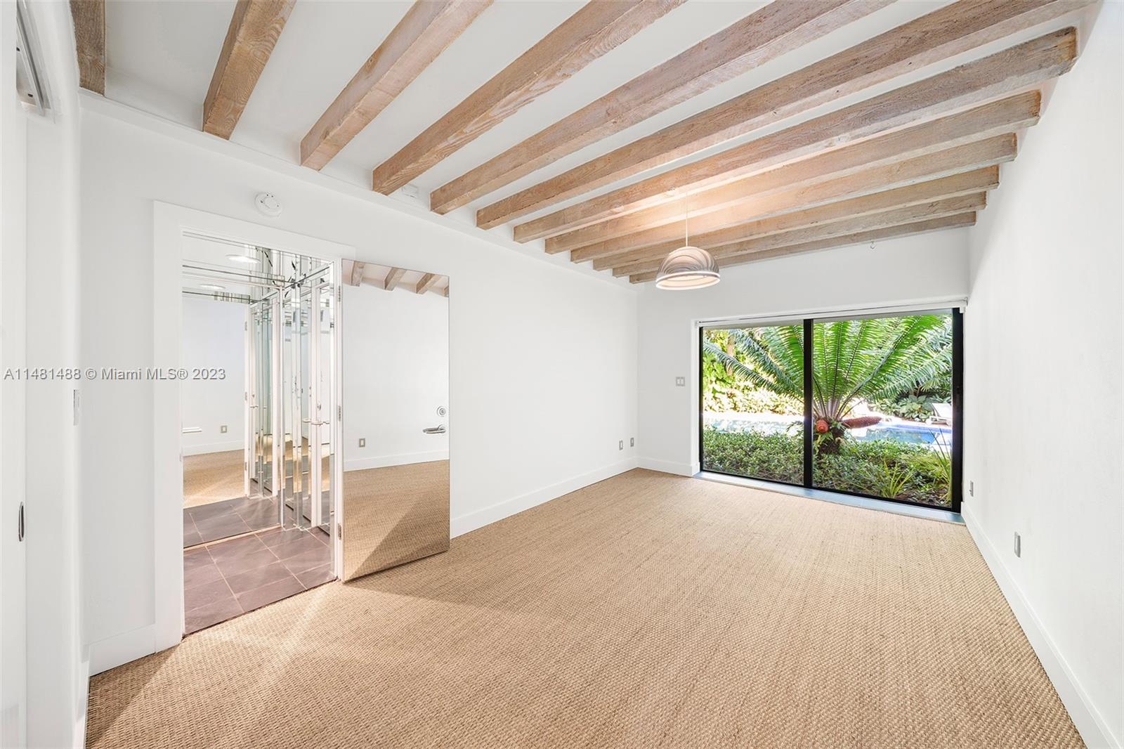 LEAFY WAY - Residential