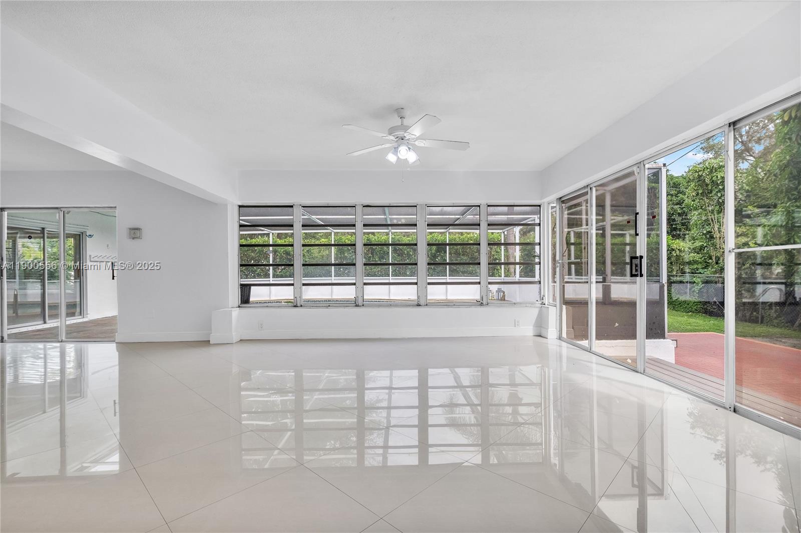 MIAMI SHORES SEC 5 - Residential