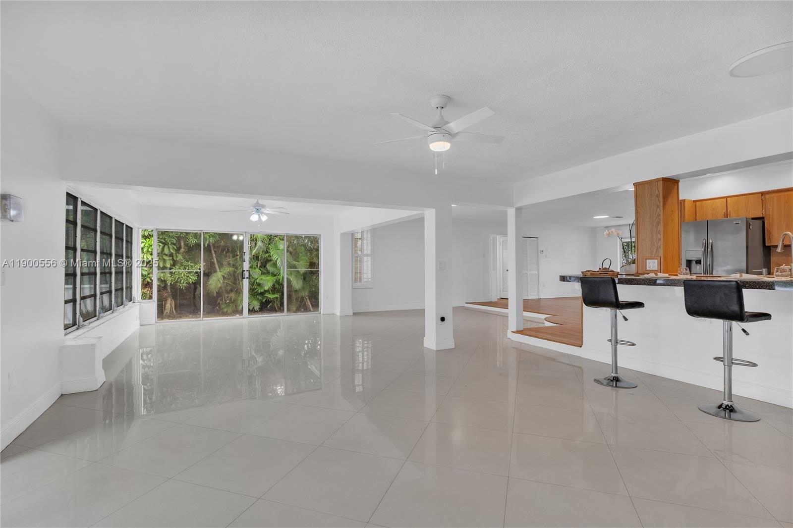 MIAMI SHORES SEC 5 - Residential