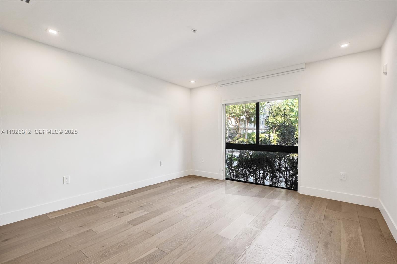 KEY CASSA CONDO - Residential Lease