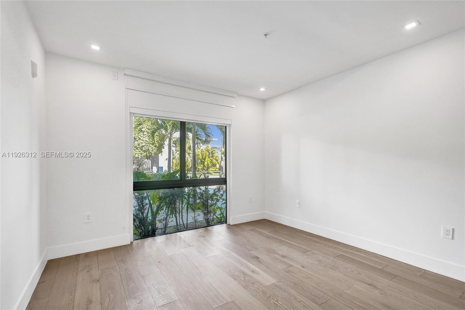 KEY CASSA CONDO - Residential Lease