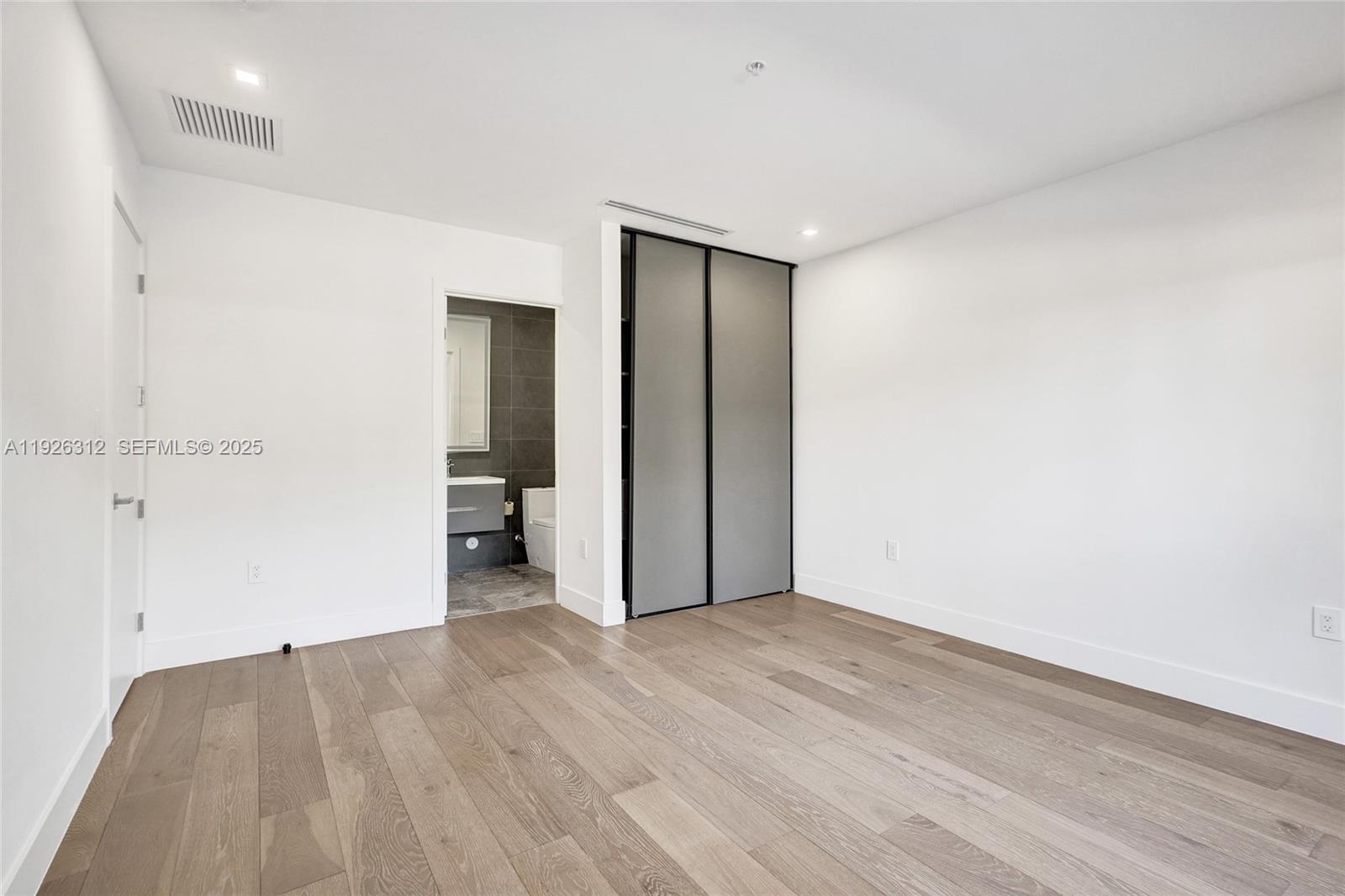 KEY CASSA CONDO - Residential Lease