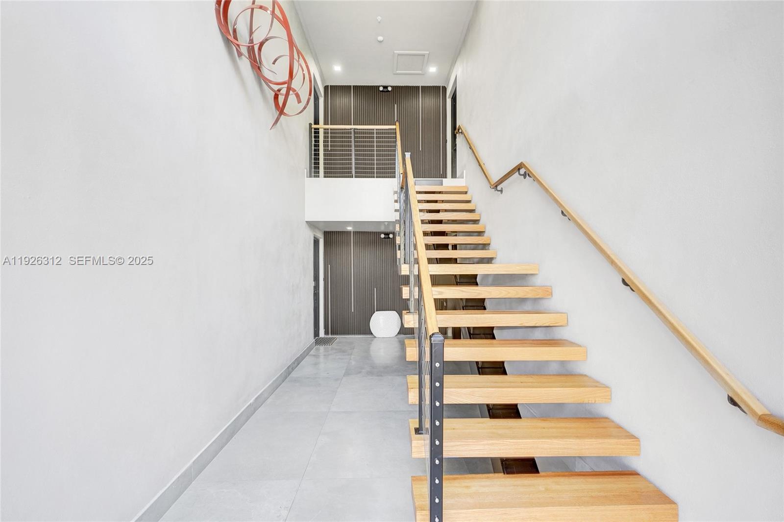 KEY CASSA CONDO - Residential Lease