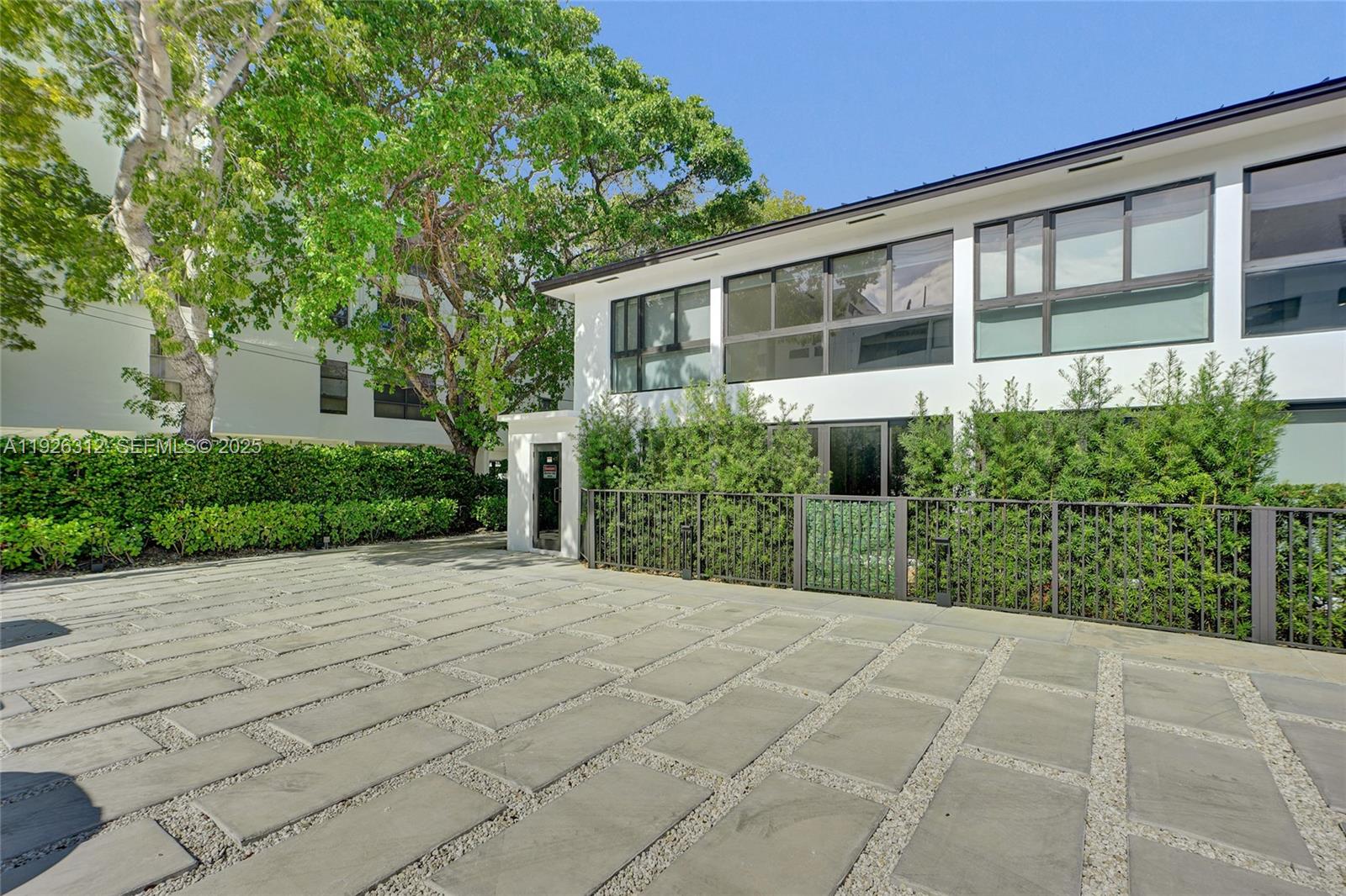 KEY CASSA CONDO - Residential Lease