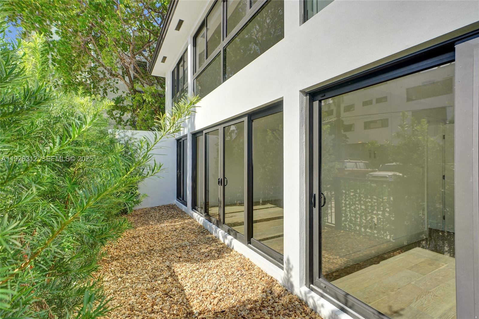 KEY CASSA CONDO - Residential Lease