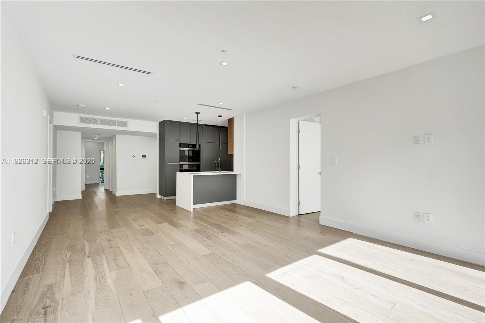 KEY CASSA CONDO - Residential Lease