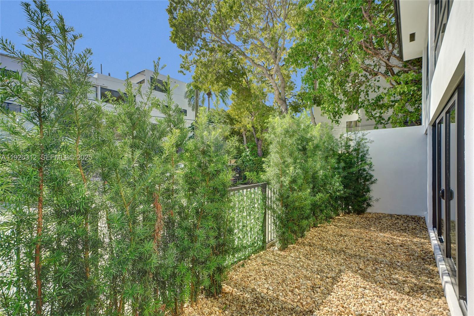 KEY CASSA CONDO - Residential Lease