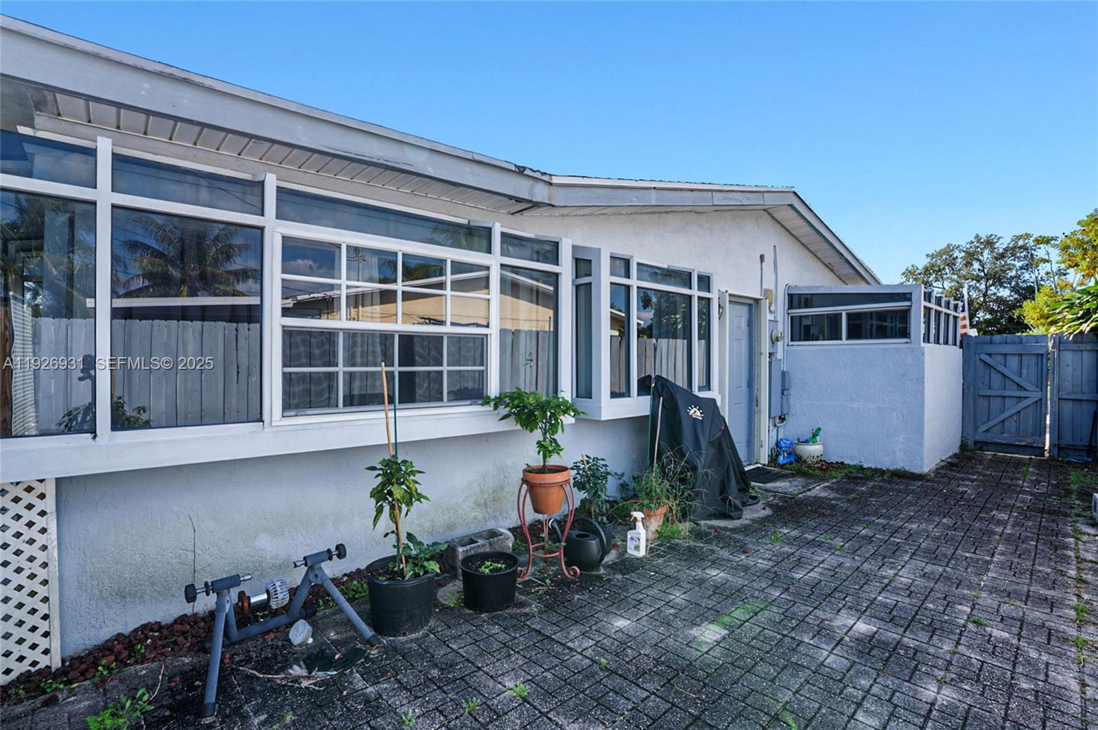 CRESTHAVEN NO 5 - Residential