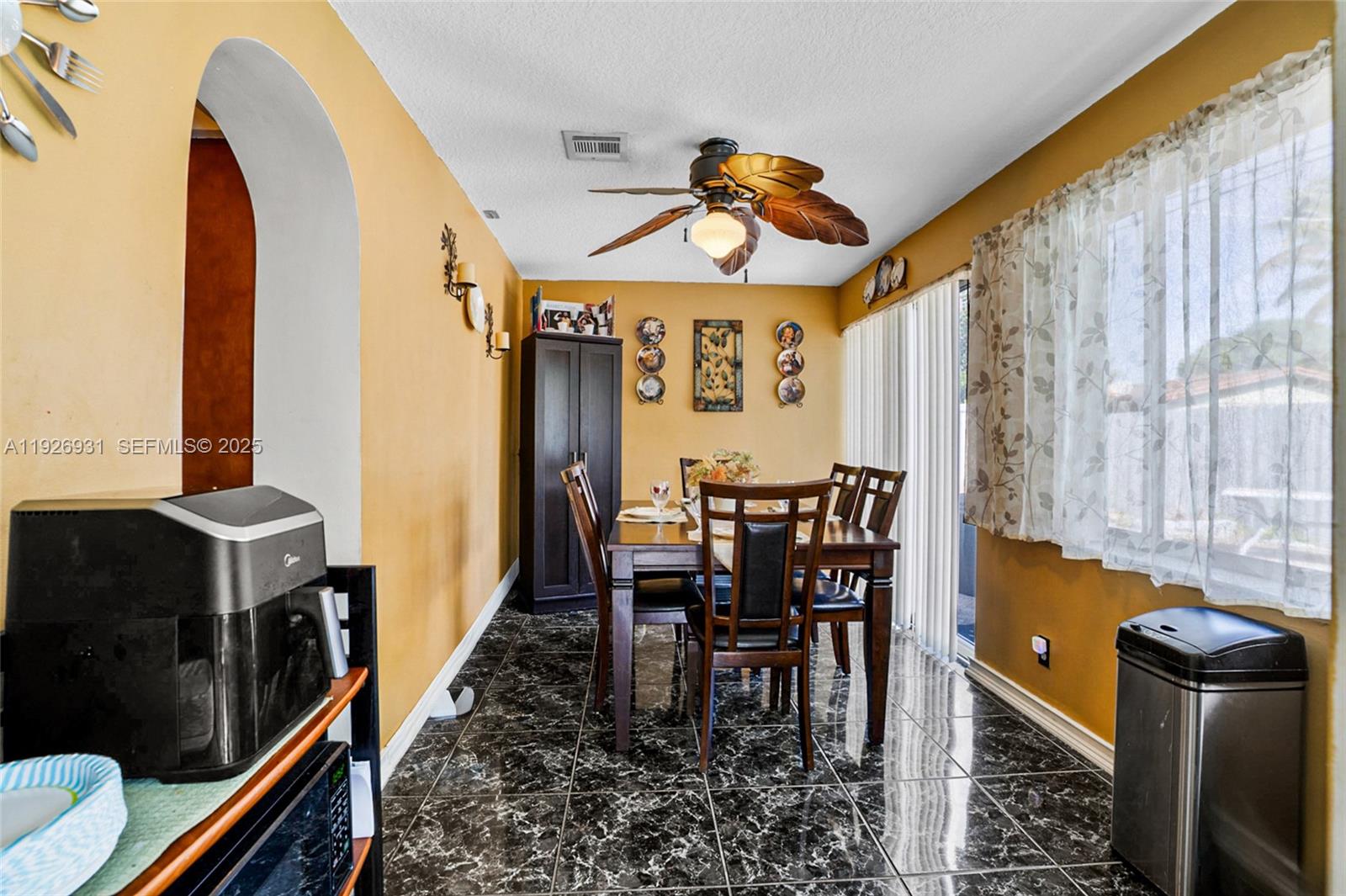 CRESTHAVEN NO 5 - Residential