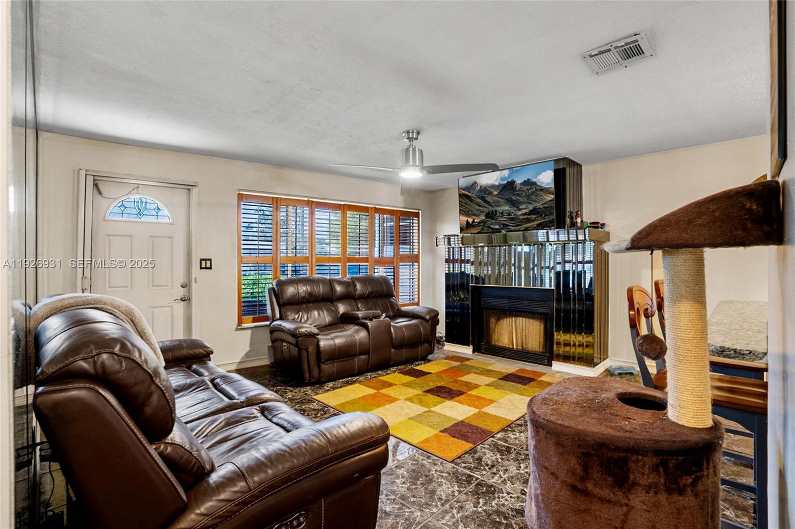 CRESTHAVEN NO 5 - Residential