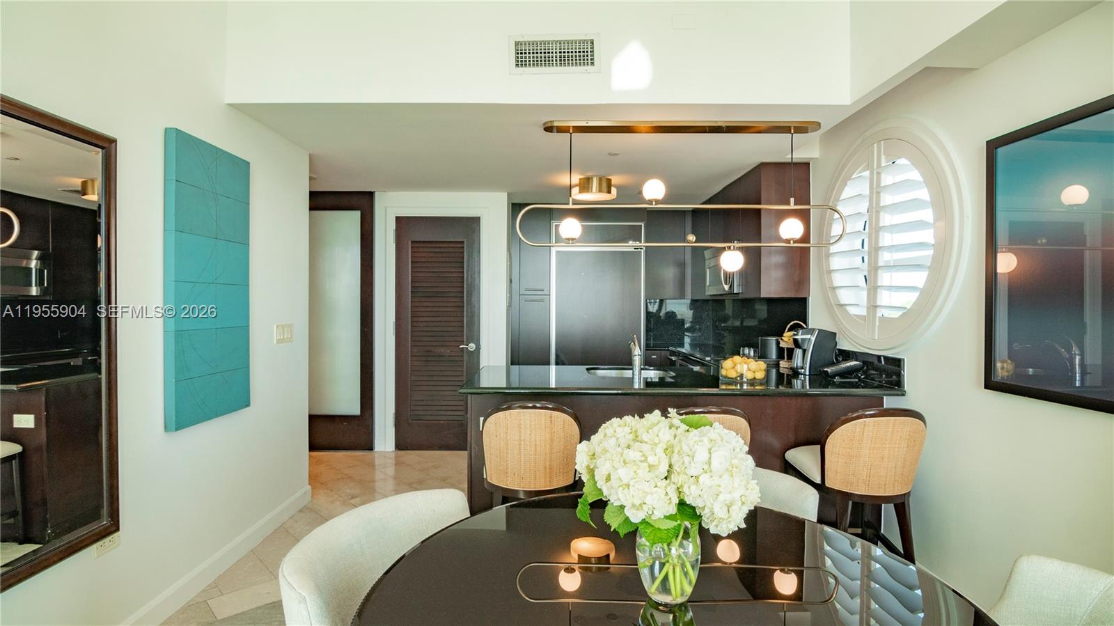 FONTAINEBLEAU III - Residential