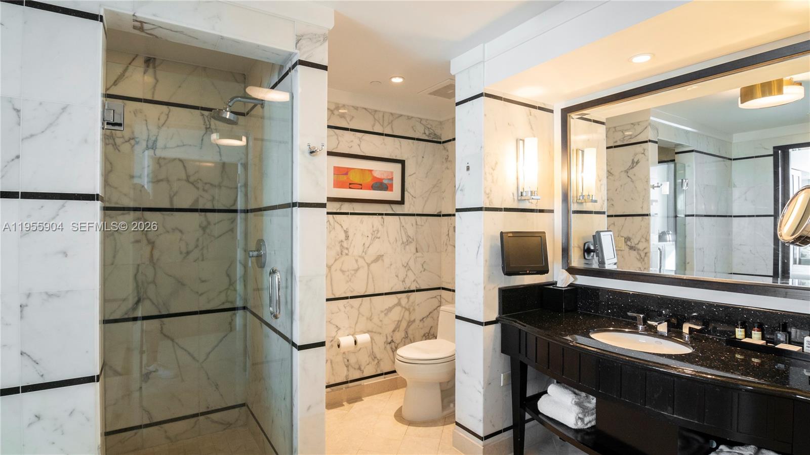 FONTAINEBLEAU III - Residential